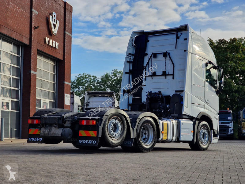 Cap tractor Volvo 13500 Globetrotter XL 6x2 -...
