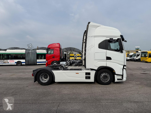 Tractor Iveco S-WAY AS440S51T/P - TRATTORE