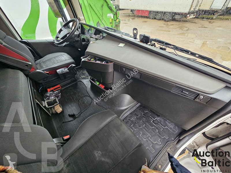 Traktor Volvo FH460