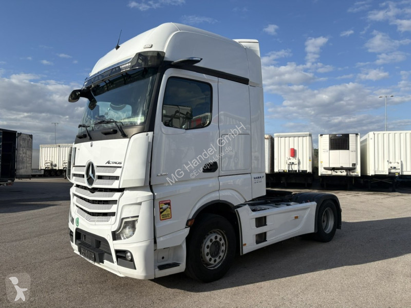 Тягач Mercedes 1851 Gigaspace, Retarder,...