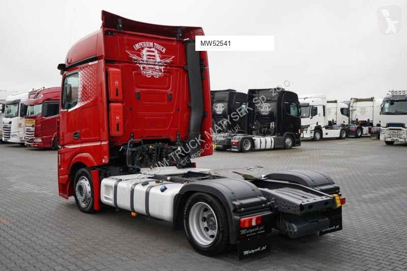 Тягач Mercedes ACTROS 1845