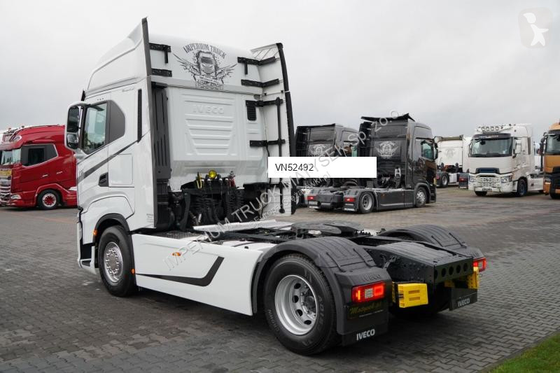 Тягач Iveco / 480