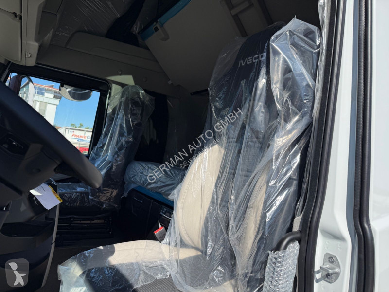 Traktor Iveco AS440S58 T/FP mit ADR Intarder