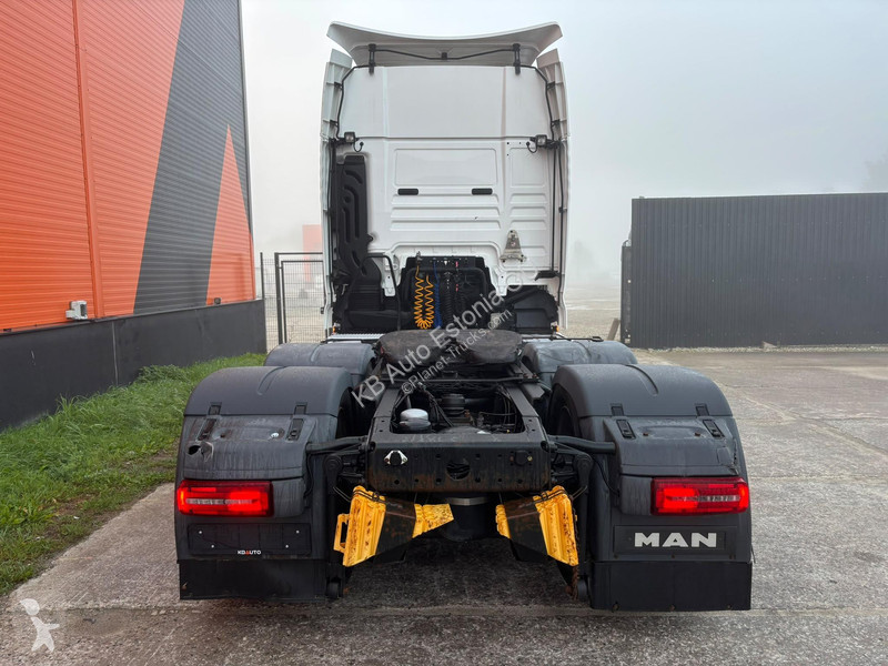 Cabeza tractora MAN 28.500 6x2 XXL CAB /...