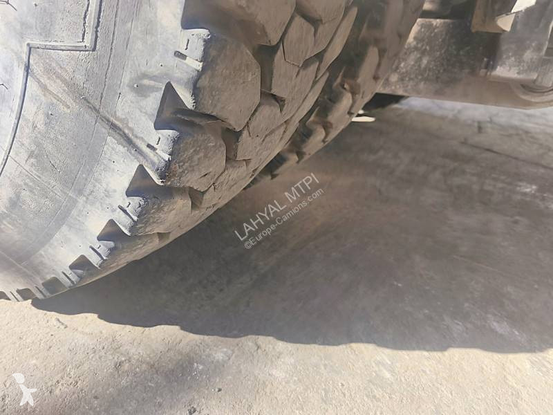 Cabeza tractora Mercedes 2051