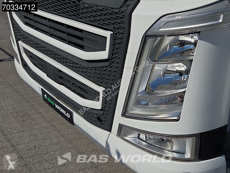 Ciągnik siodłowy Volvo 540  4X2 Globe Retarder...