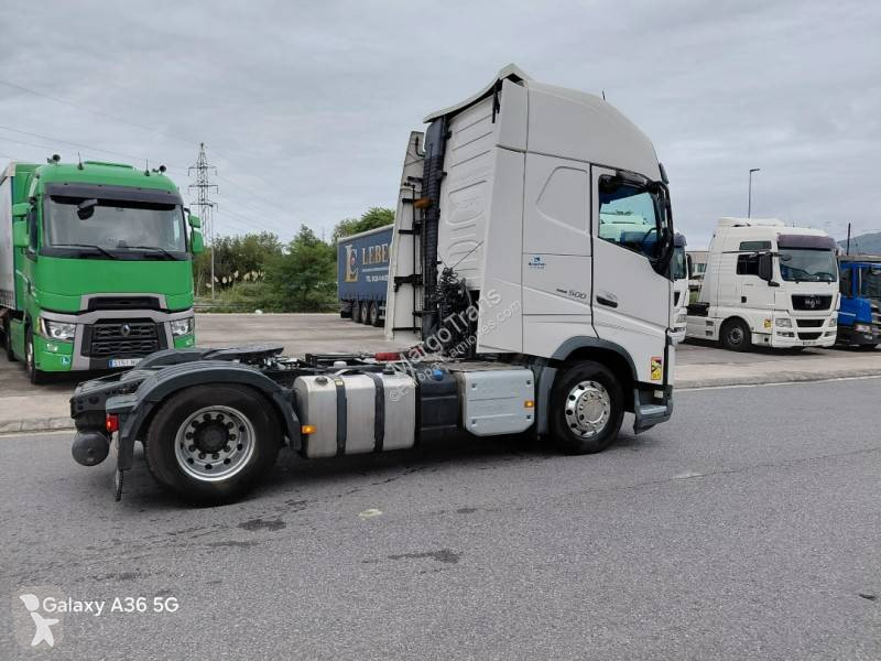 Traktor Volvo 500