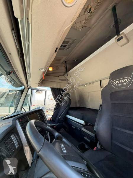 Traktor Iveco 460