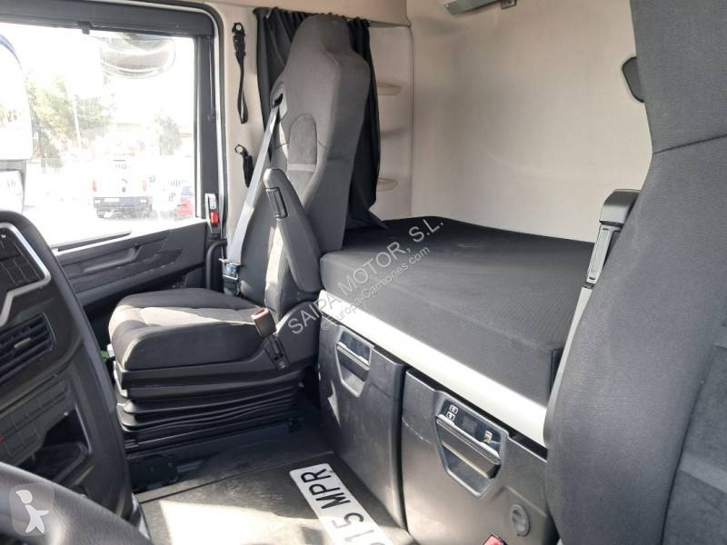 Traktor Iveco 490
