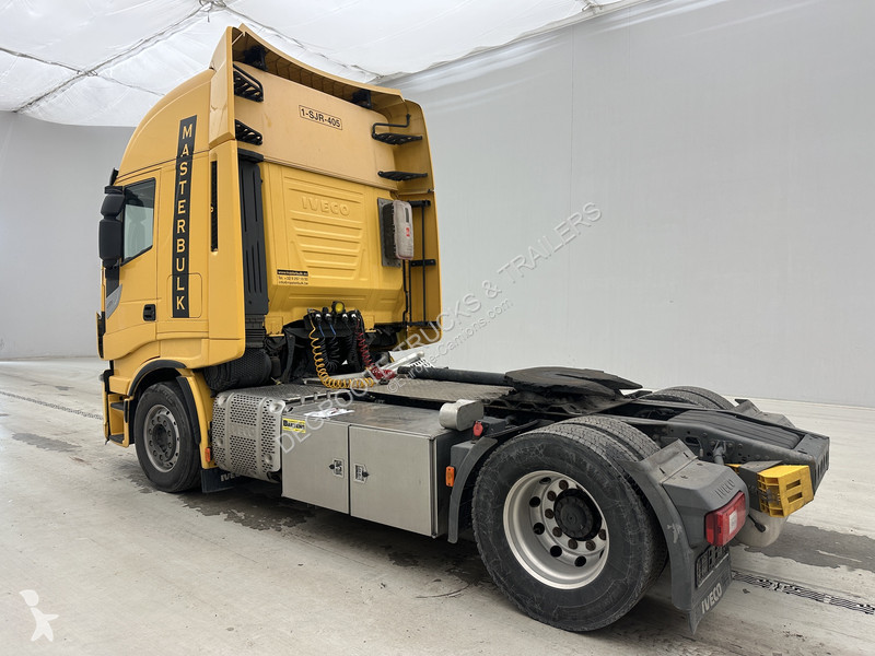 جرار Iveco 460