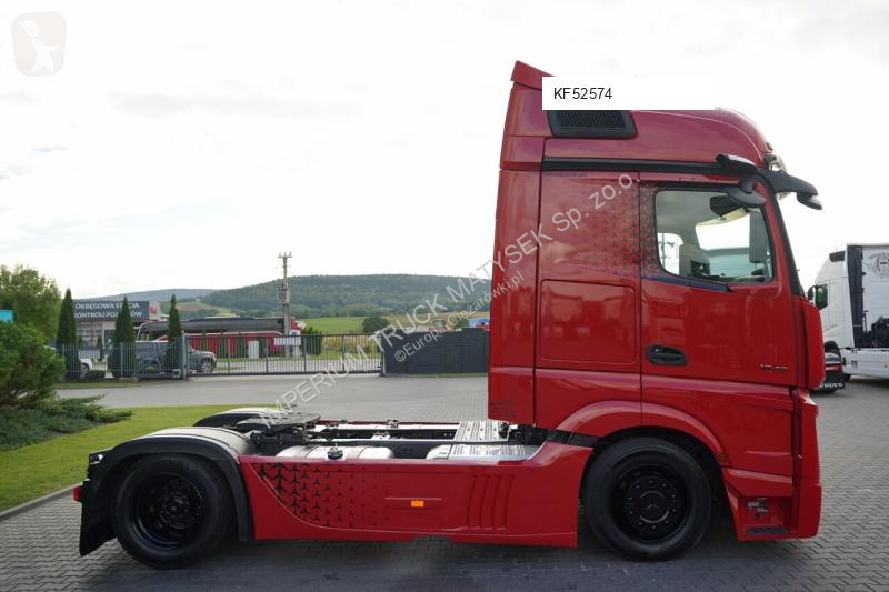 جرار Mercedes ACTROS 1845