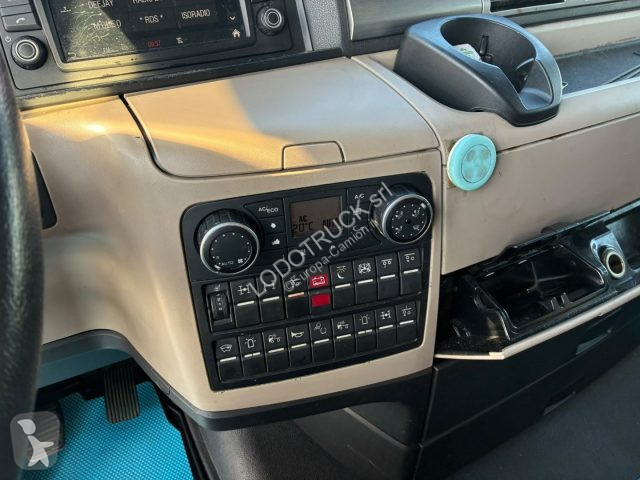 MAN LE tractor unit