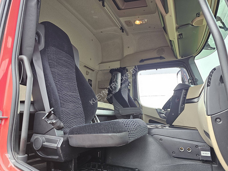 جرار Mercedes ACTROS 1836