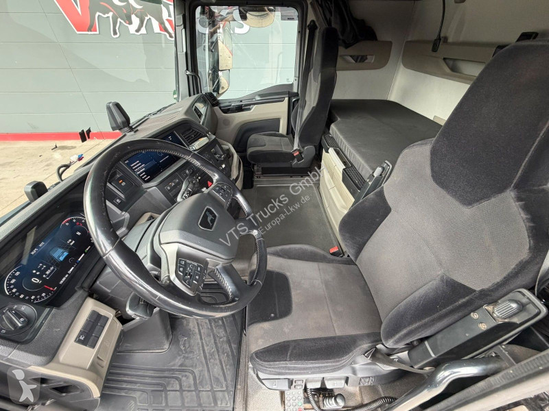 Влекач MAN 33.640 6x4BL SA...