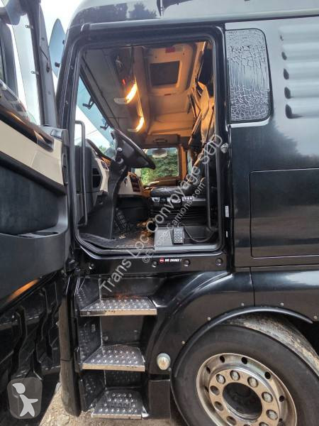 MAN 18.640 tractor unit