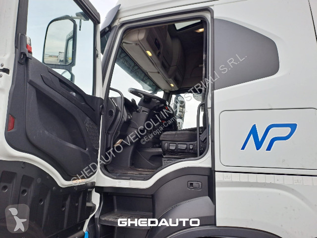Iveco Stralis TRATTORE STRADALE S-WAY 460 LNG...