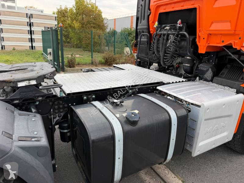 MAN 18.510 tractor unit