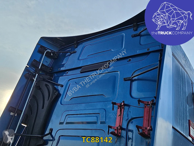 Renault T 520 tractor unit