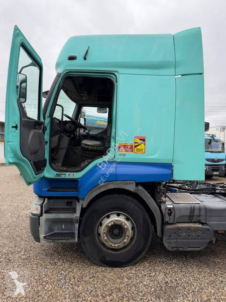 Renault 420 DCI tractor unit