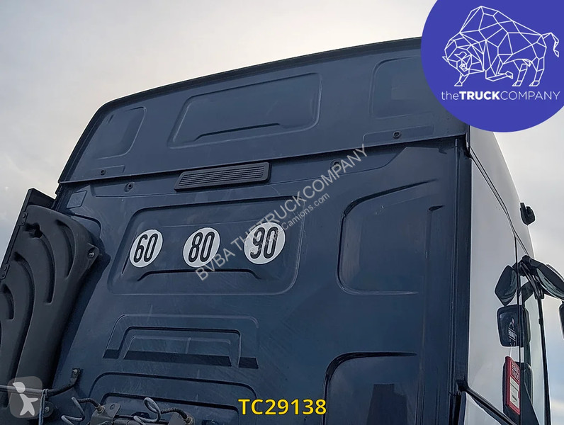 Renault C 440 tractor unit