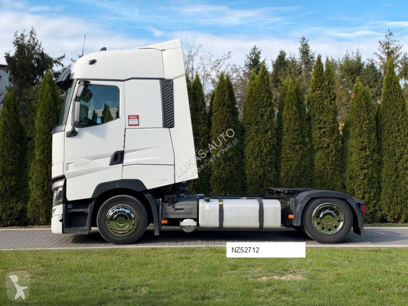 Renault T 520 tractor unit