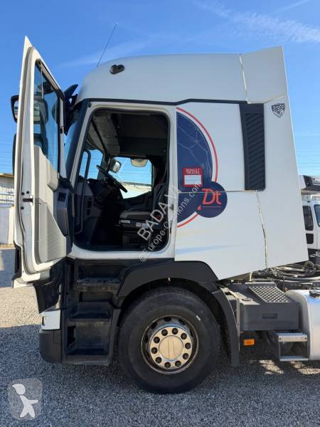Renault 460 tractor unit