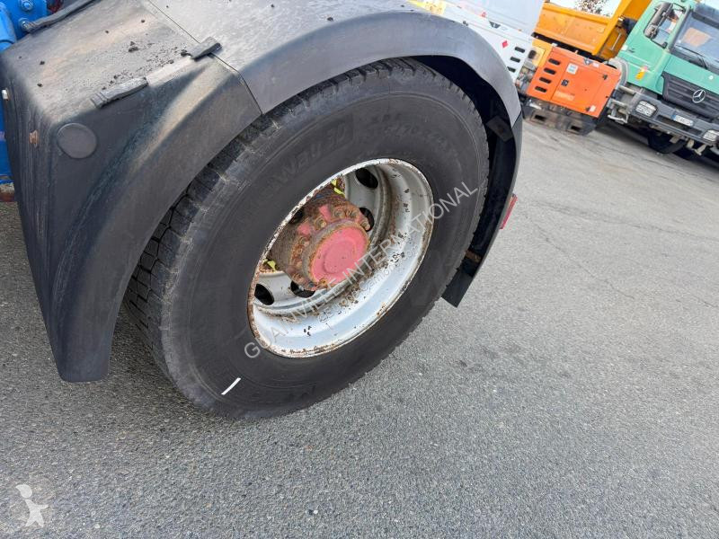 Renault  tractor unit