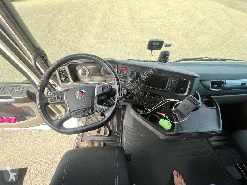 Scania 460 tractor unit
