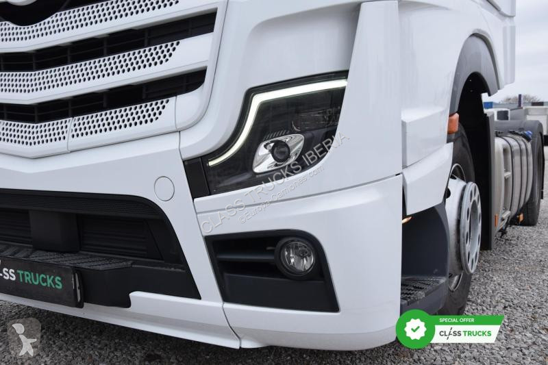 Mercedes 5 1845 BigSpace MirrorCam tractor unit
