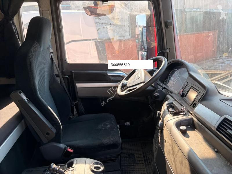 MAN TGX tractor unit