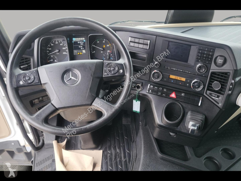 Traktor Mercedes II 1842 StreamSpace 2.3m 6