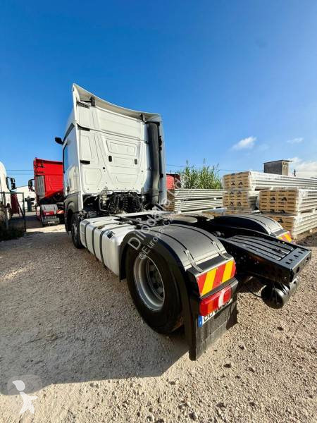 Mercedes 1845 tractor unit