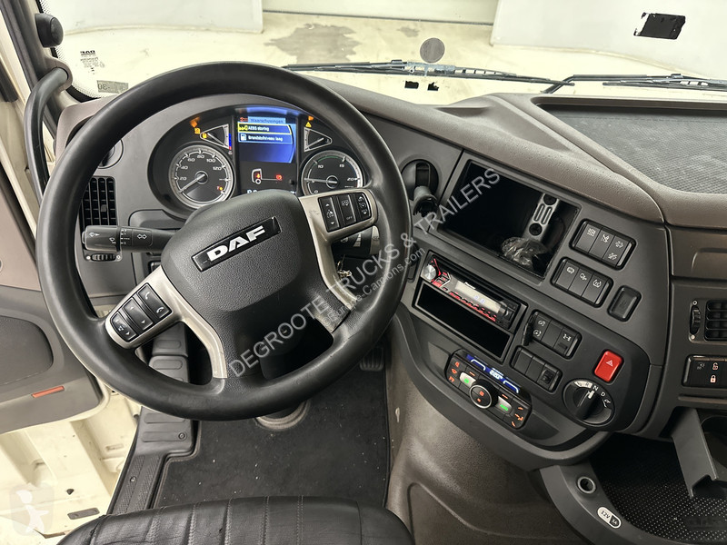 DAF 480 tractor unit