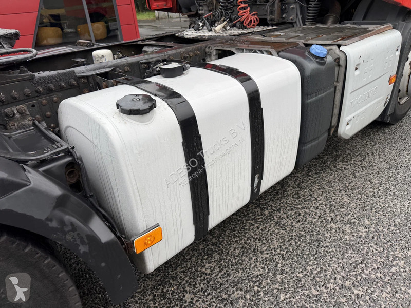 Volvo FM 330  Truck tractor unit