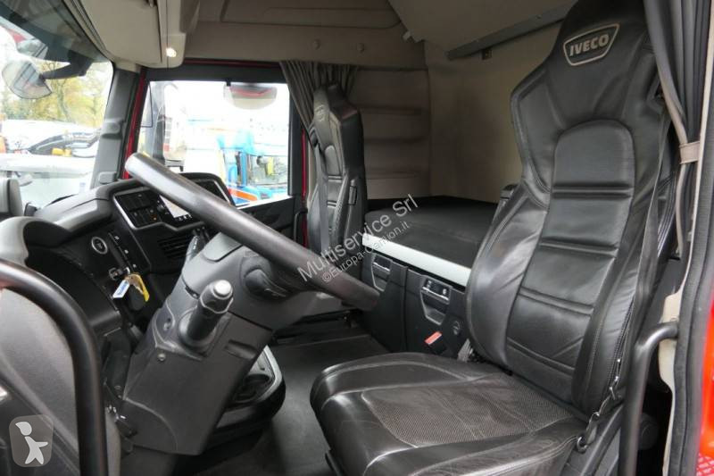 Traktor Iveco 570