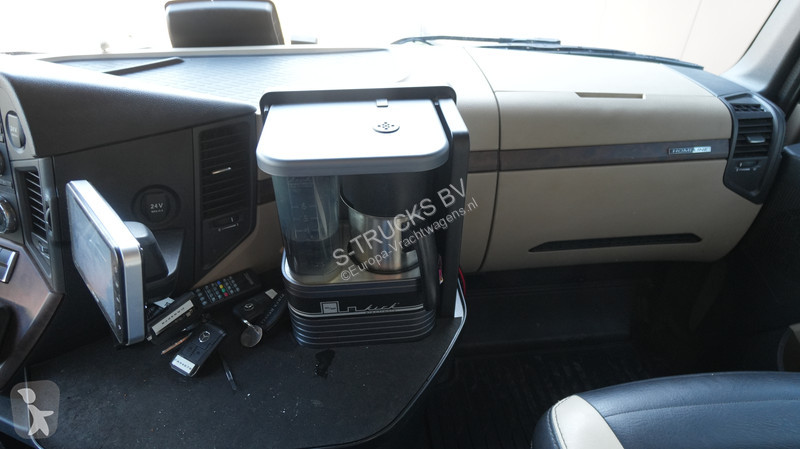 Mercedes 3351 6x4 tractor unit tractor unit