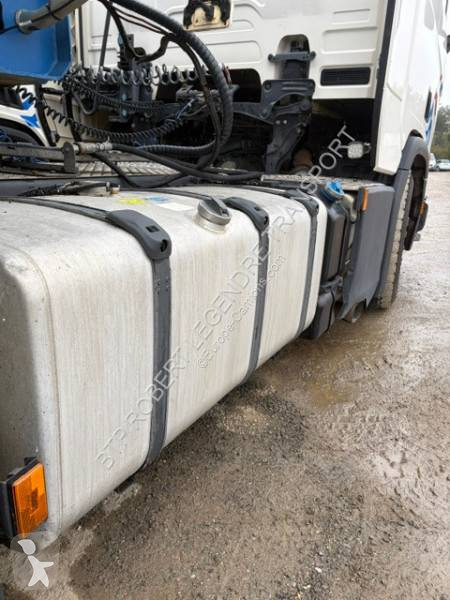 Scania 450 tractor unit