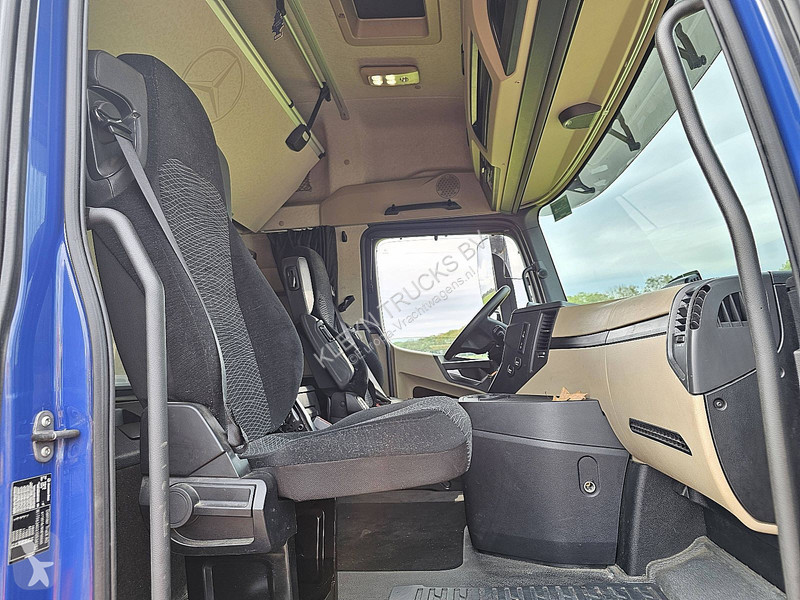 Mercedes ACTROS 1851  BIGSPACE RETARDER tractor...