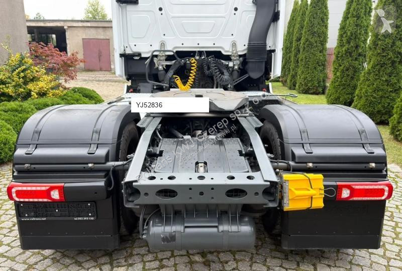 Mercedes 1848 tractor unit