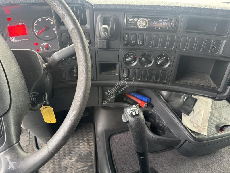 Scania 490 tractor unit
