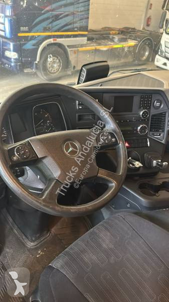 Traktor Mercedes 1846 LS