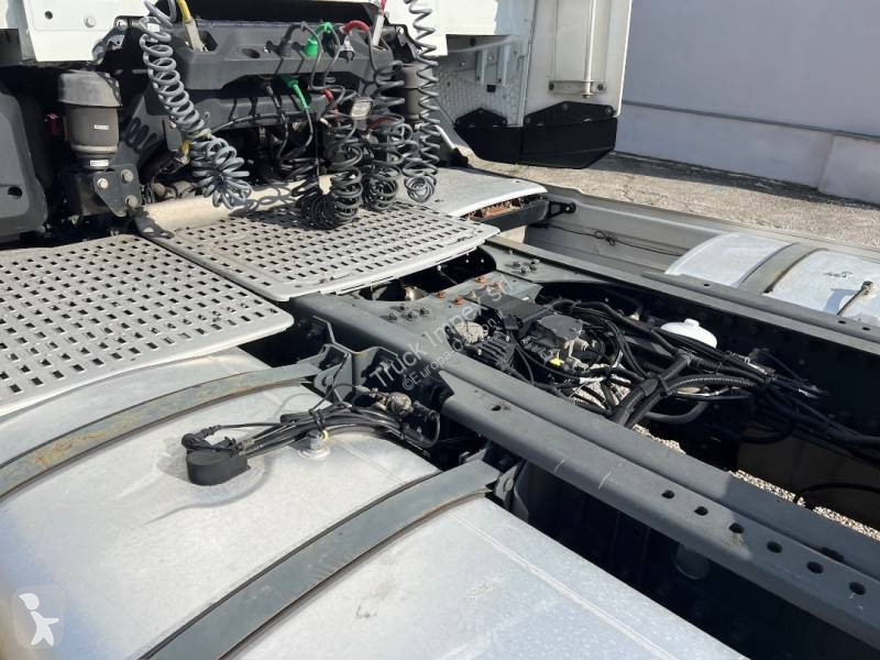 DAF 480 tractor unit