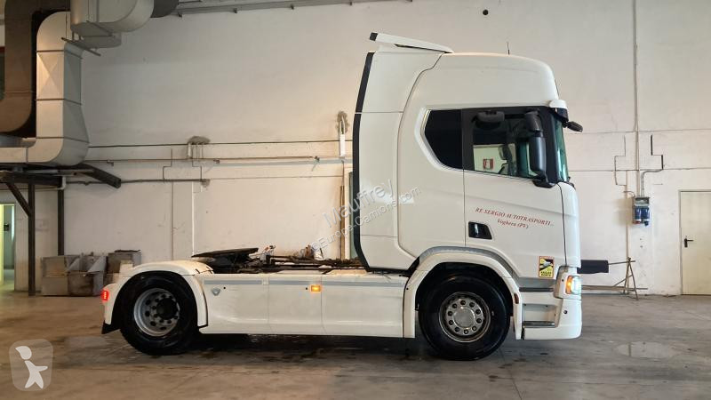 Scania 520 tractor unit