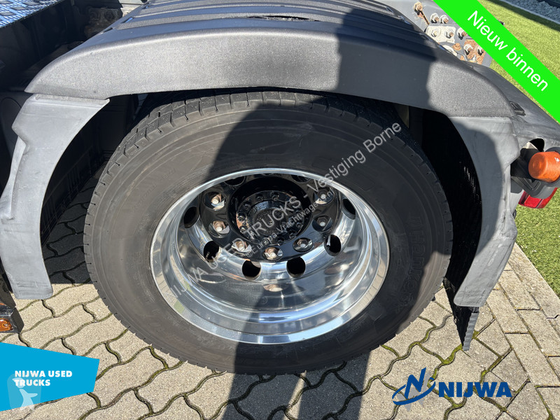 Volvo 460 4x2 Full air + Alcoa's tractor unit