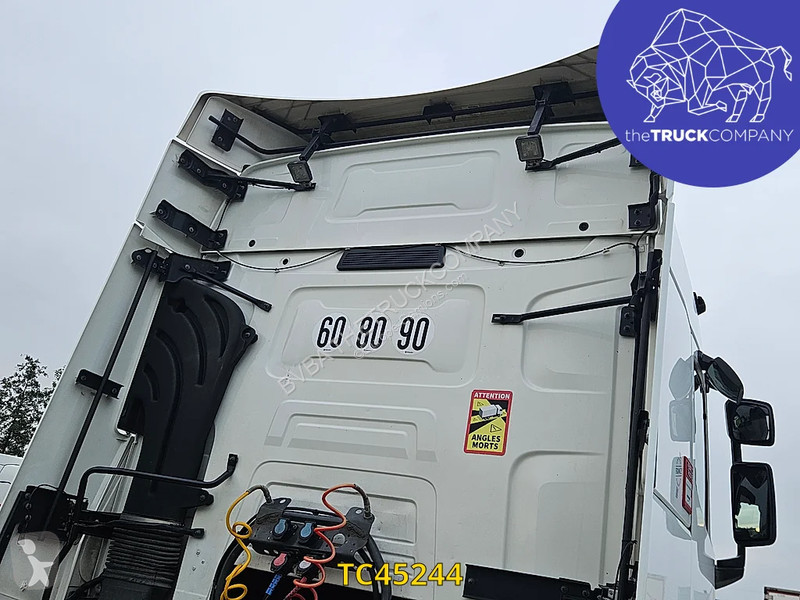 Renault T 460 tractor unit