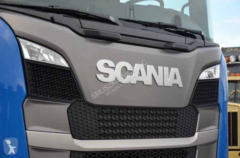 Scania 450 tractor unit