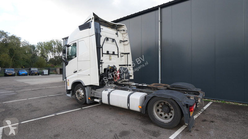 Volvo 420 Mega tractor unit tractor unit
