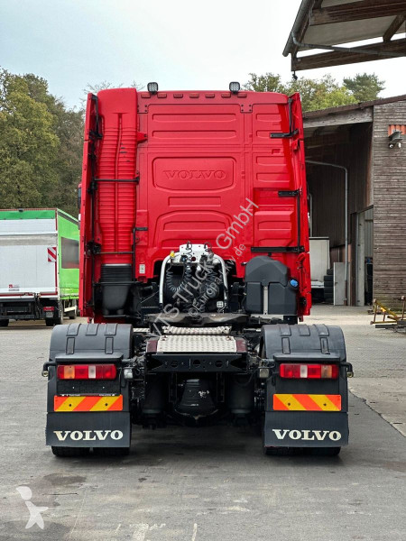 Tahač Volvo 4x2 BL ACC Hydraulik Retarder
