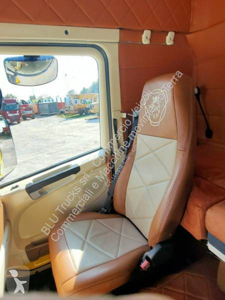 Scania 580 tractor unit