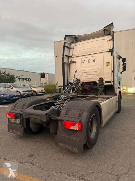Tahač Scania 460